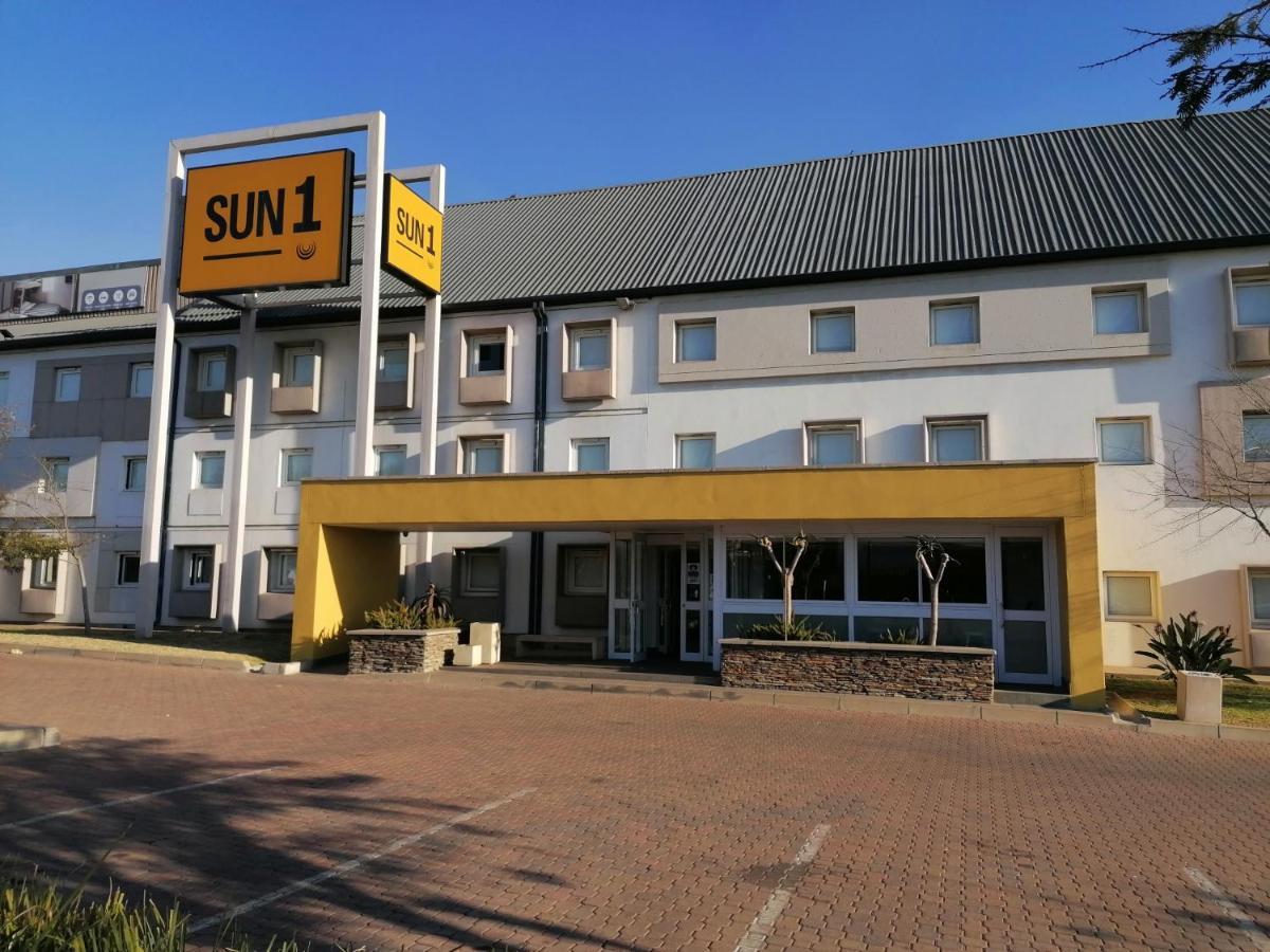 Sun1 Witbank Hotell Exteriör bild